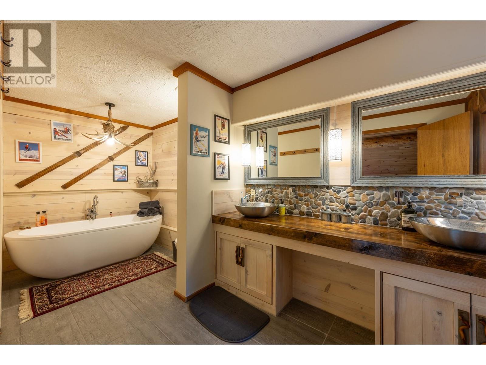 1569 Hartley Road, Golden, British Columbia  V0A 1H1 - Photo 34 - 10345423