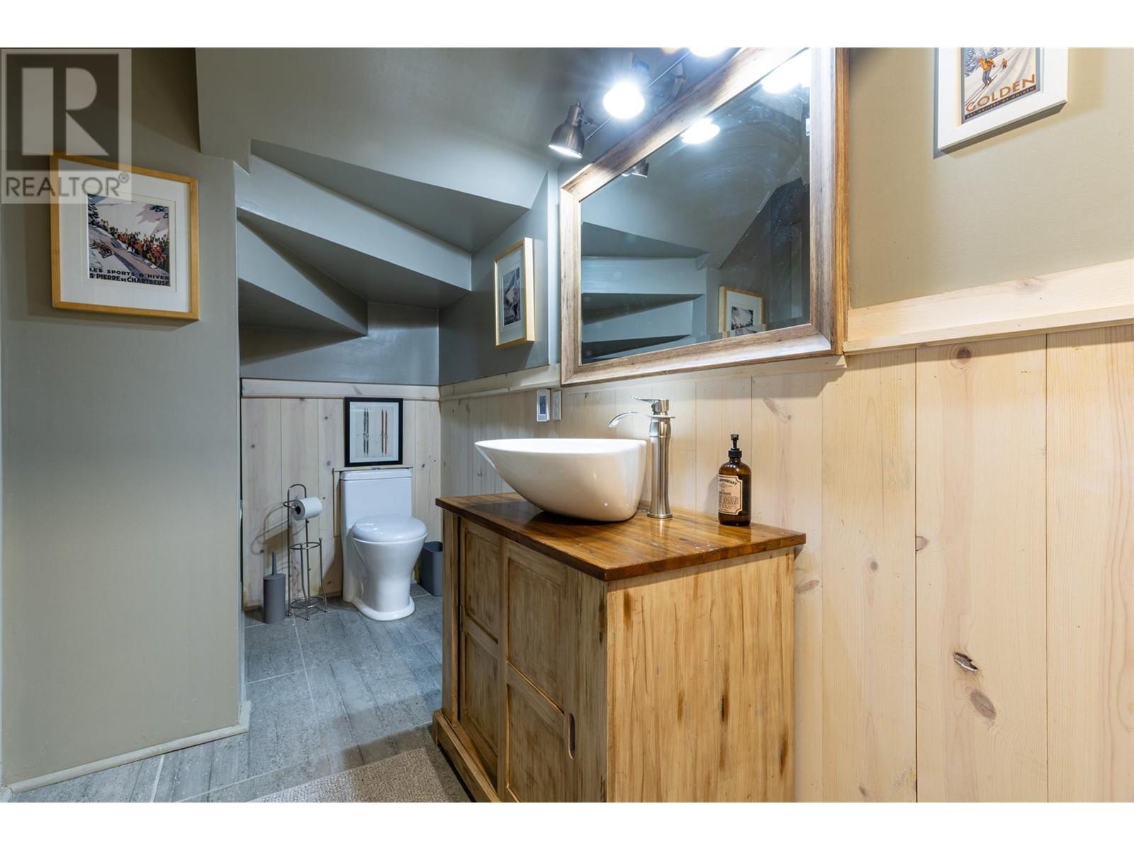 1569 Hartley Road, Golden, British Columbia  V0A 1H1 - Photo 42 - 10345423