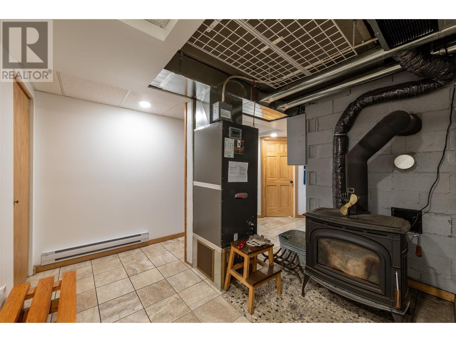 1569 Hartley Road, Golden, British Columbia  V0A 1H1 - Photo 45 - 10345423