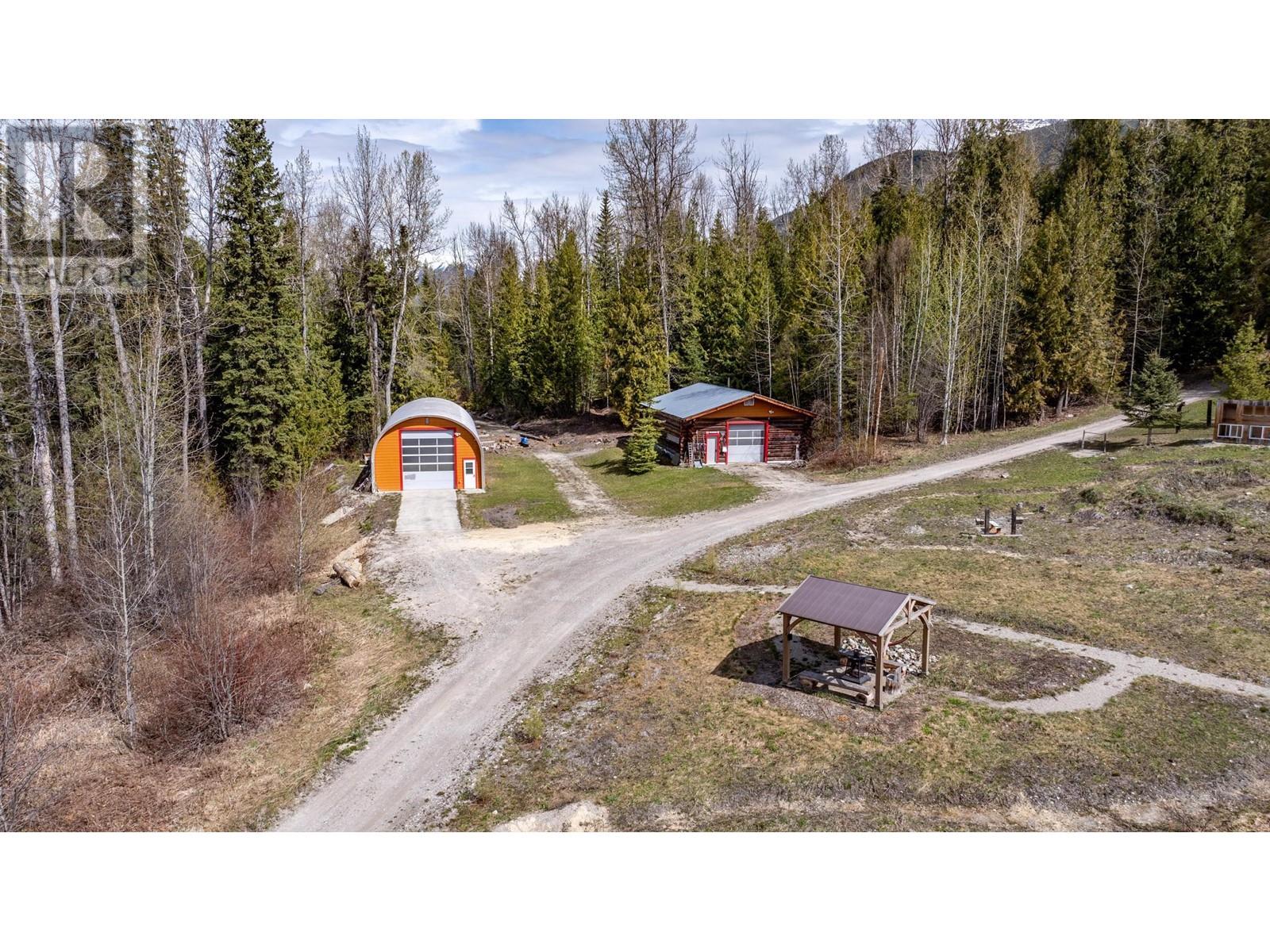 1569 Hartley Road, Golden, British Columbia  V0A 1H1 - Photo 64 - 10345423