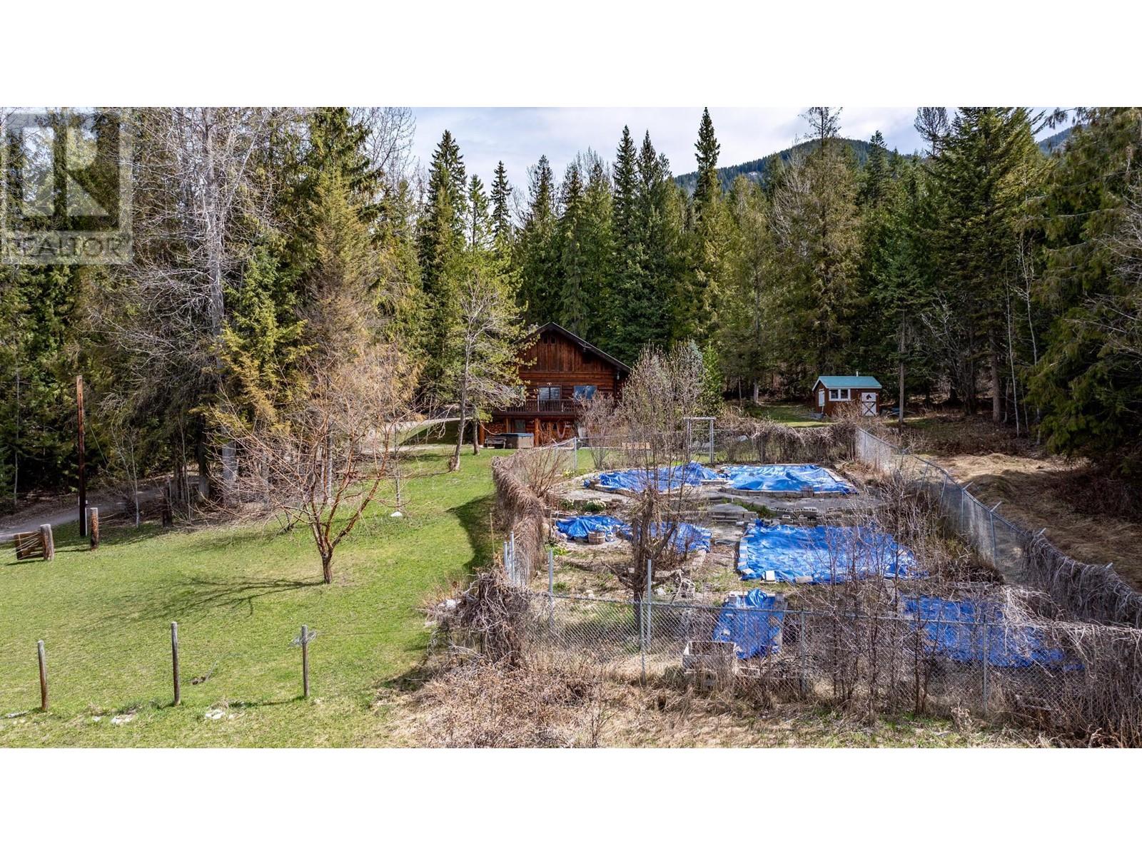 1569 Hartley Road, Golden, British Columbia  V0A 1H1 - Photo 65 - 10345423