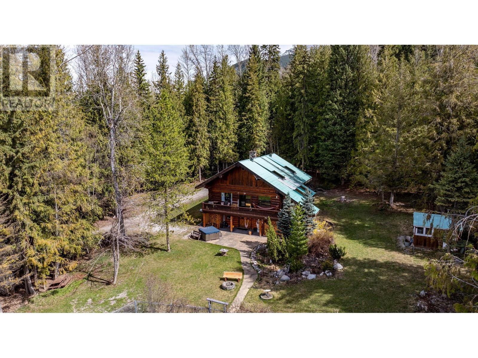 1569 Hartley Road, Golden, British Columbia  V0A 1H1 - Photo 66 - 10345423