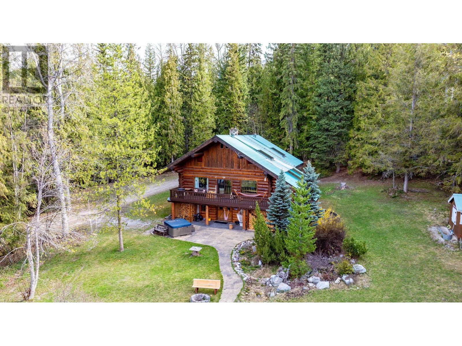 1569 Hartley Road, Golden, British Columbia  V0A 1H1 - Photo 79 - 10345423