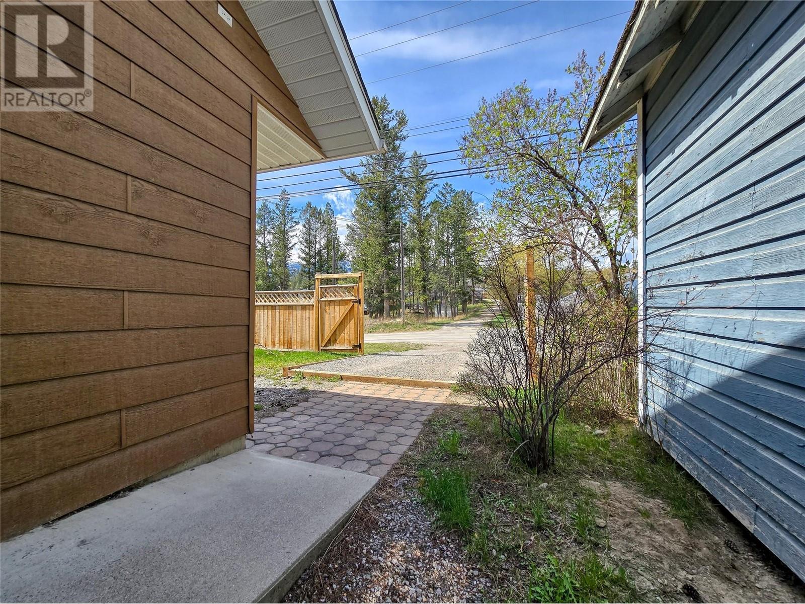 2031 13th Avenue, Invermere, British Columbia  V0A 1K4 - Photo 13 - 10344502