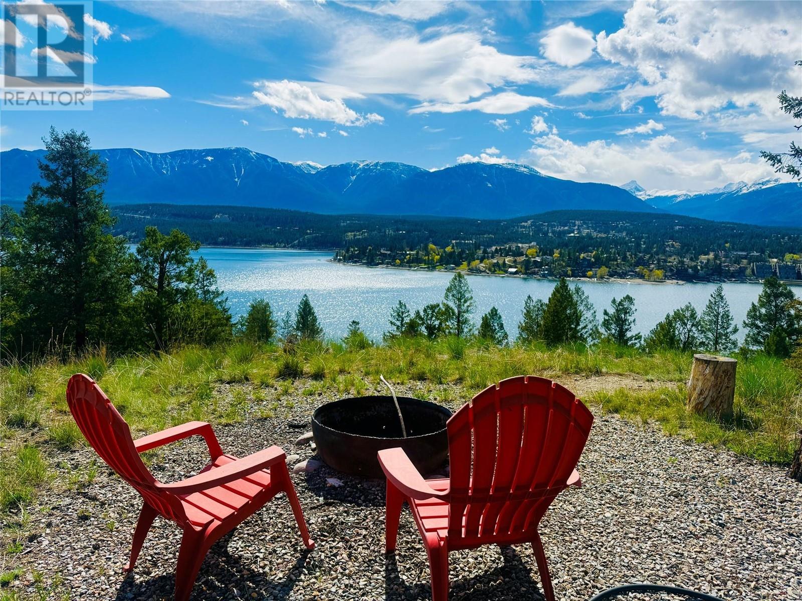 771 Lakeview Drive, Windermere, British Columbia  V0A 1K3 - Photo 2 - 10345780