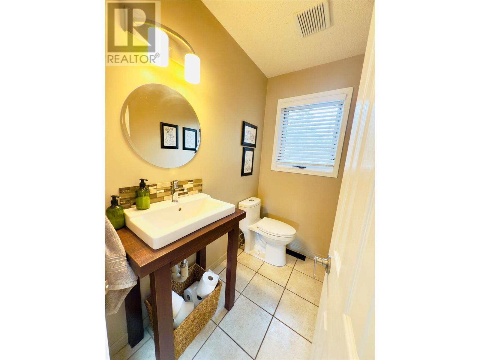 771 Lakeview Drive, Windermere, British Columbia  V0A 1K3 - Photo 25 - 10345780