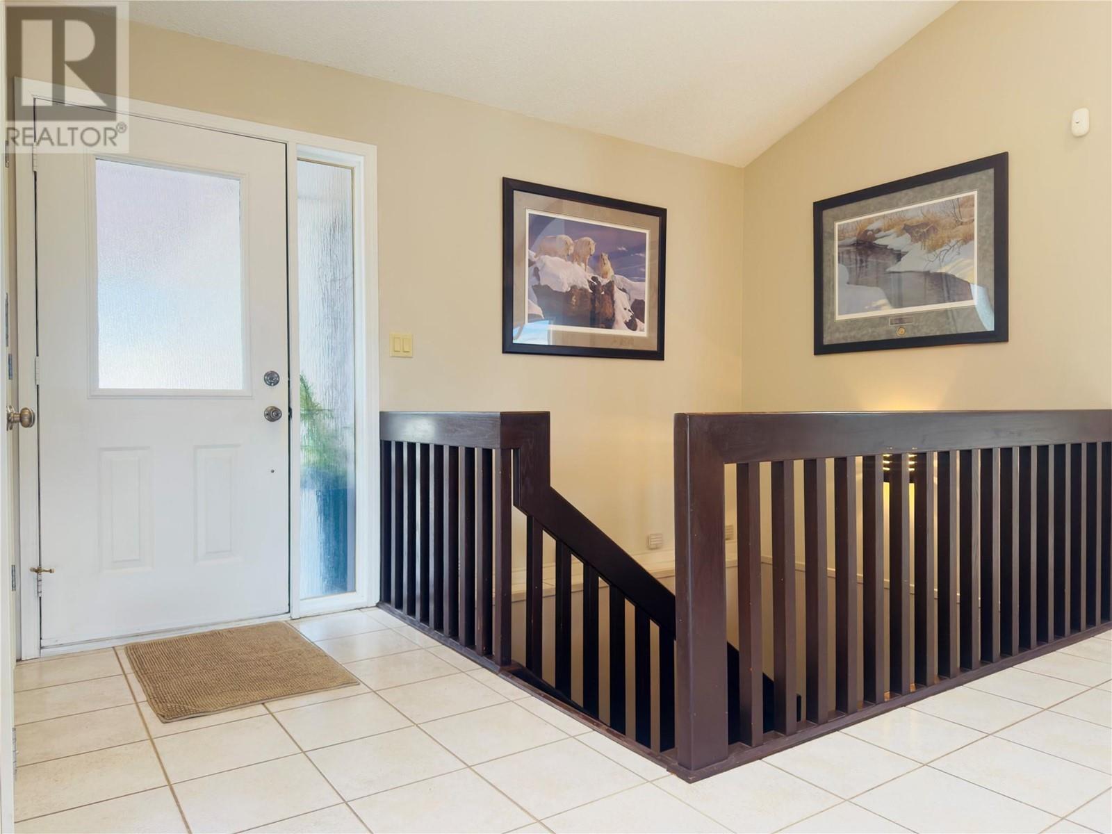 771 Lakeview Drive, Windermere, British Columbia  V0A 1K3 - Photo 5 - 10345780