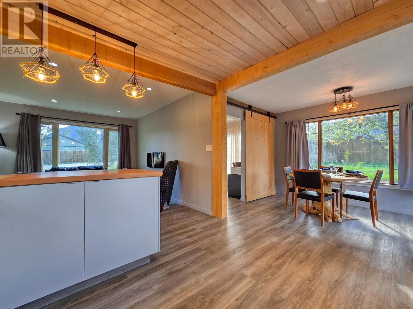5765 Columbia Road, Edgewater, British Columbia  V0A 1E0 - Photo 43 - 10345473