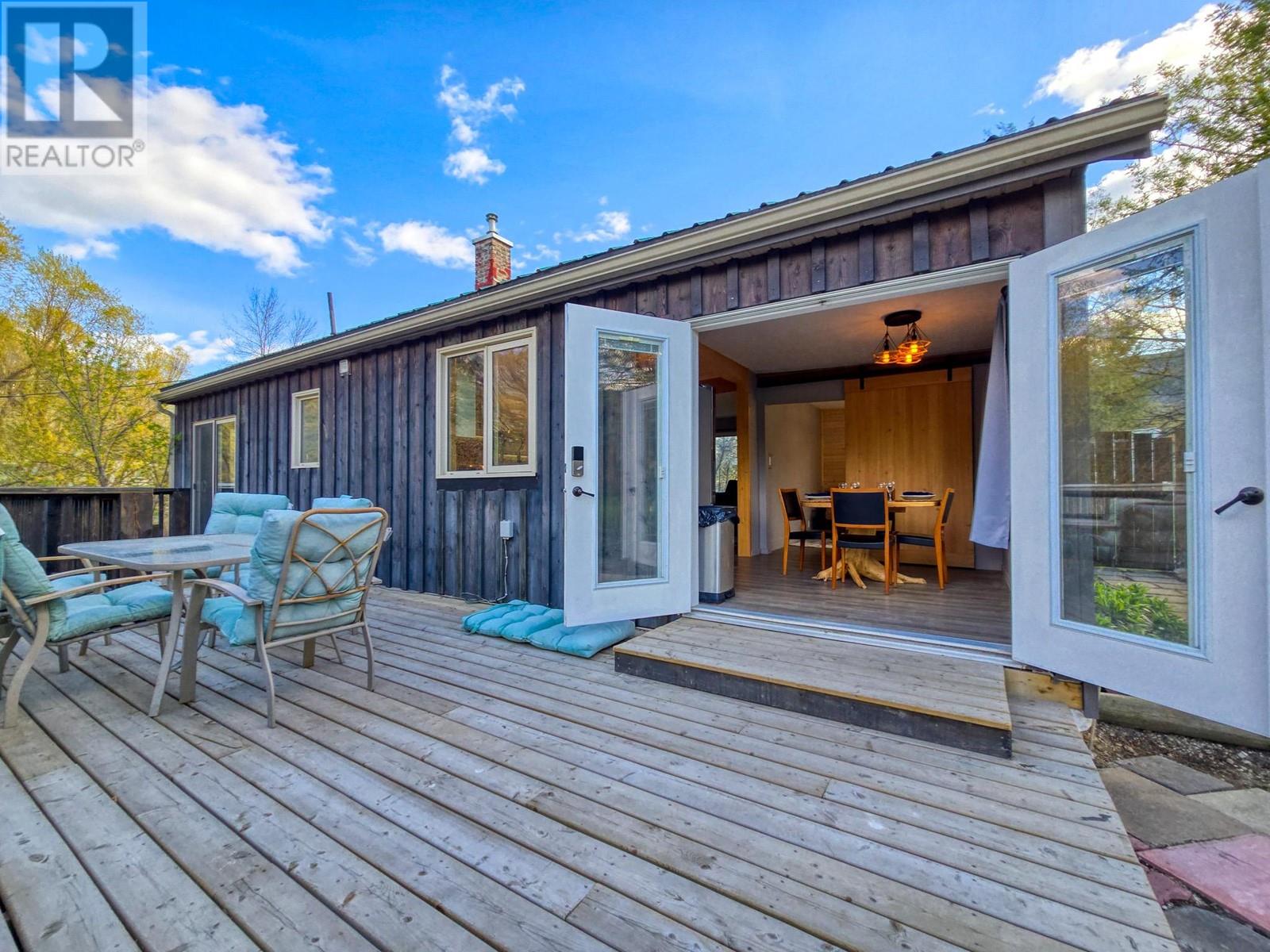 5765 Columbia Road, Edgewater, British Columbia  V0A 1E0 - Photo 55 - 10345473