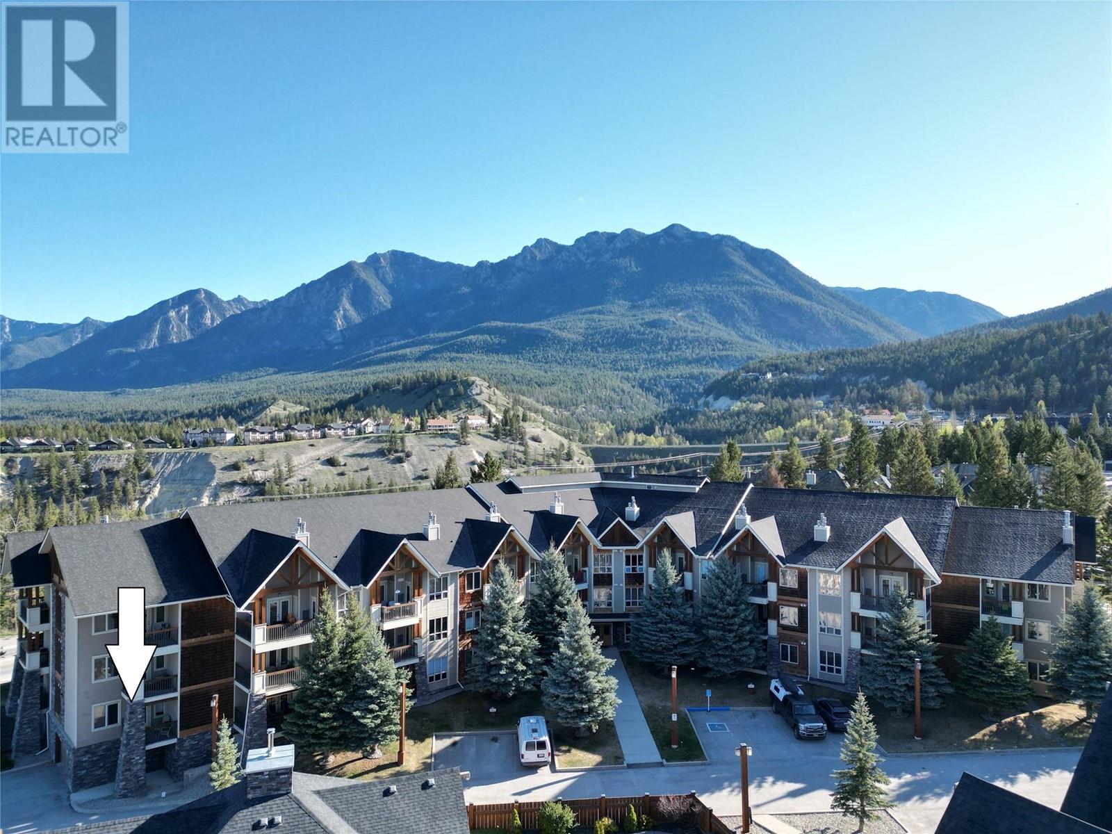 7495 Columbia Avenue Unit# 1101, Radium Hot Springs, British Columbia  V0A 1M0 - Photo 1 - 10346242
