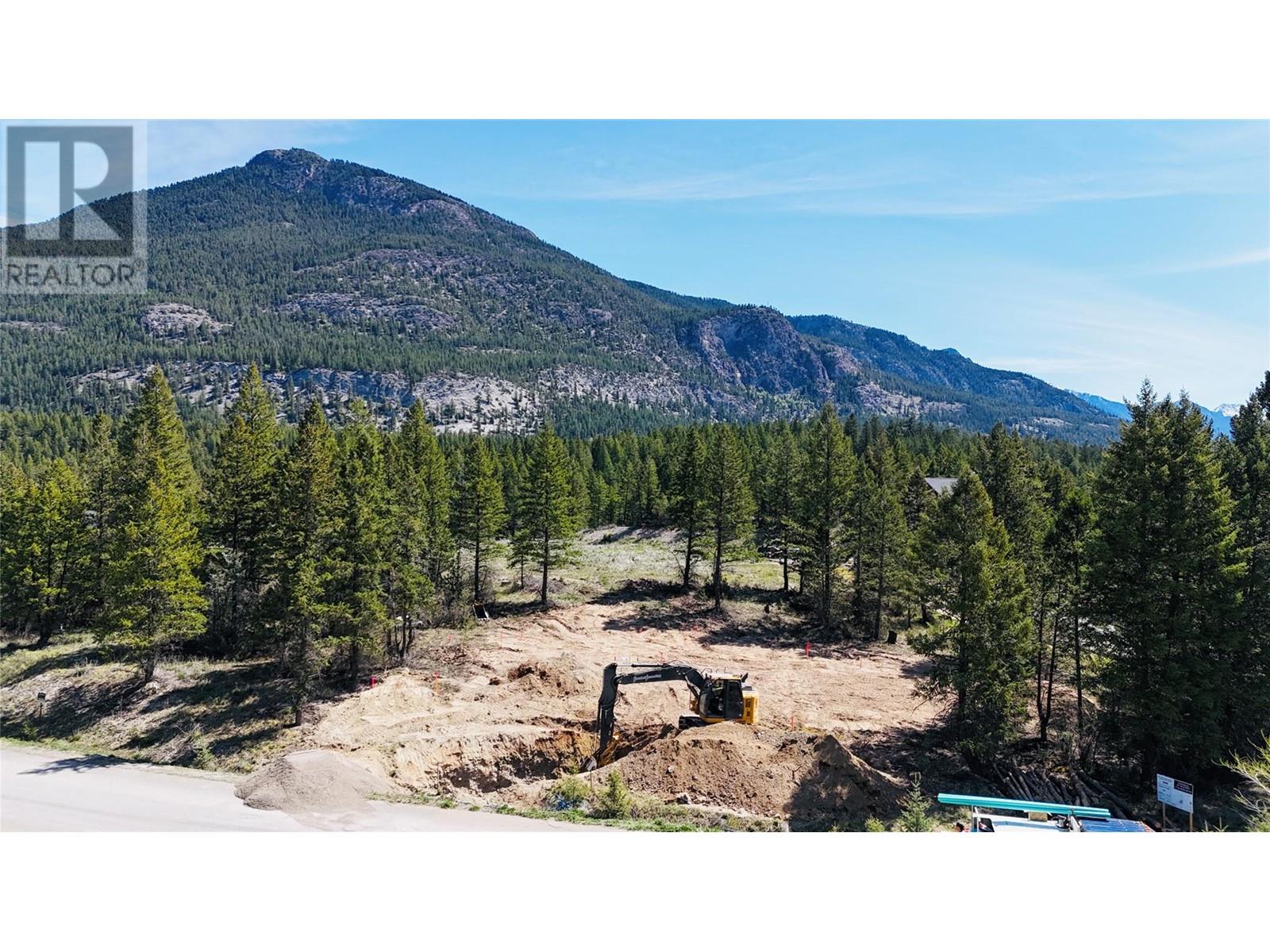 5072 Berland Bend, Windermere, British Columbia  V0A 1K3 - Photo 3 - 10346649