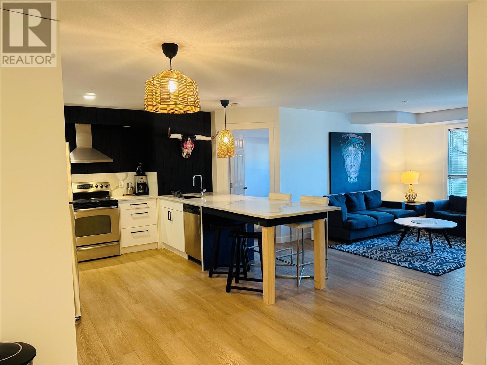 205 Third Avenue Unit# 2102, Invermere, British Columbia  V0A 1K0 - Photo 1 - 10346492