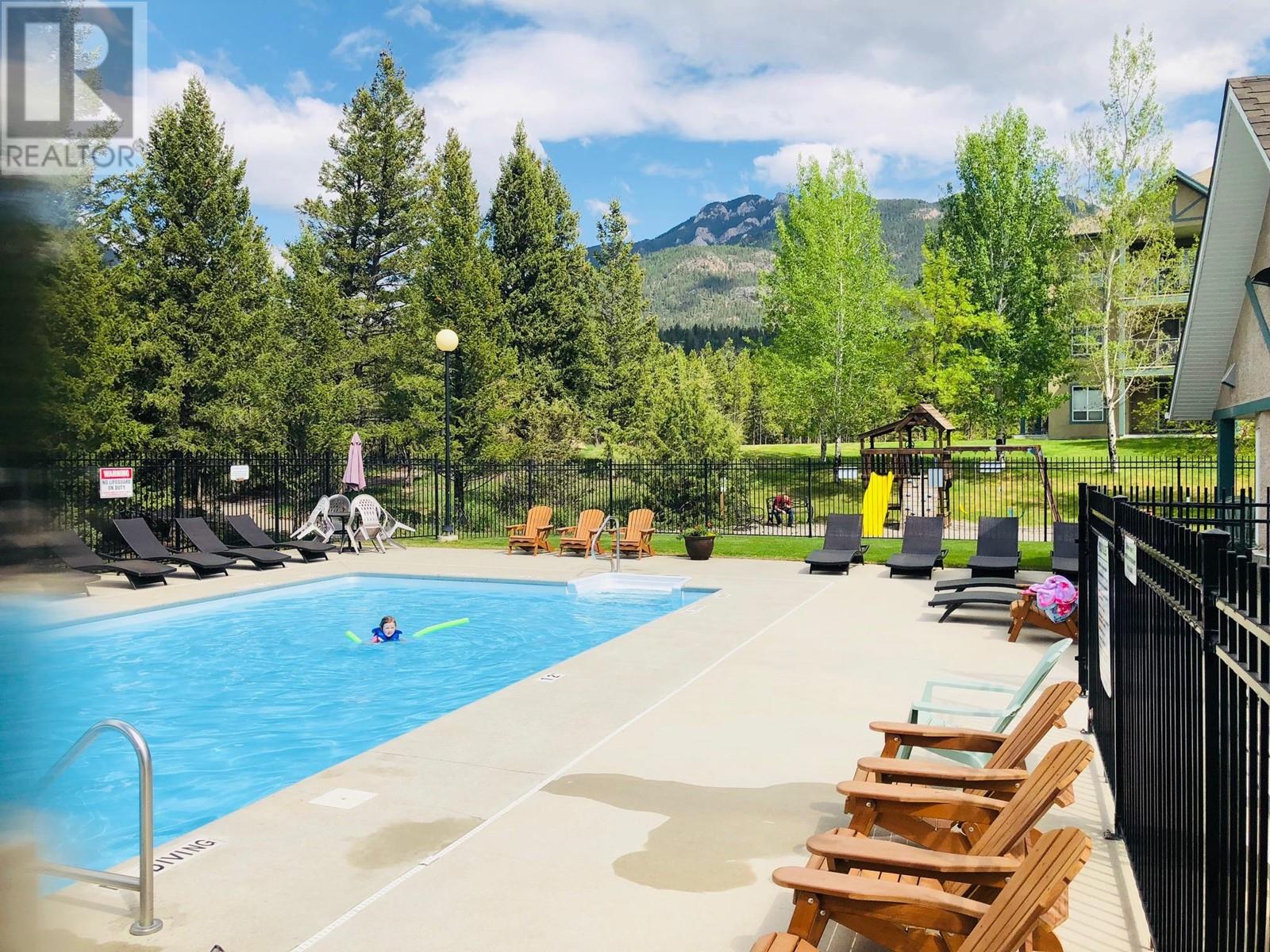 4767 Forsters Landing Unit# 312, Radium Hot Springs, British Columbia  V0A 1M0 - Photo 1 - 10346473
