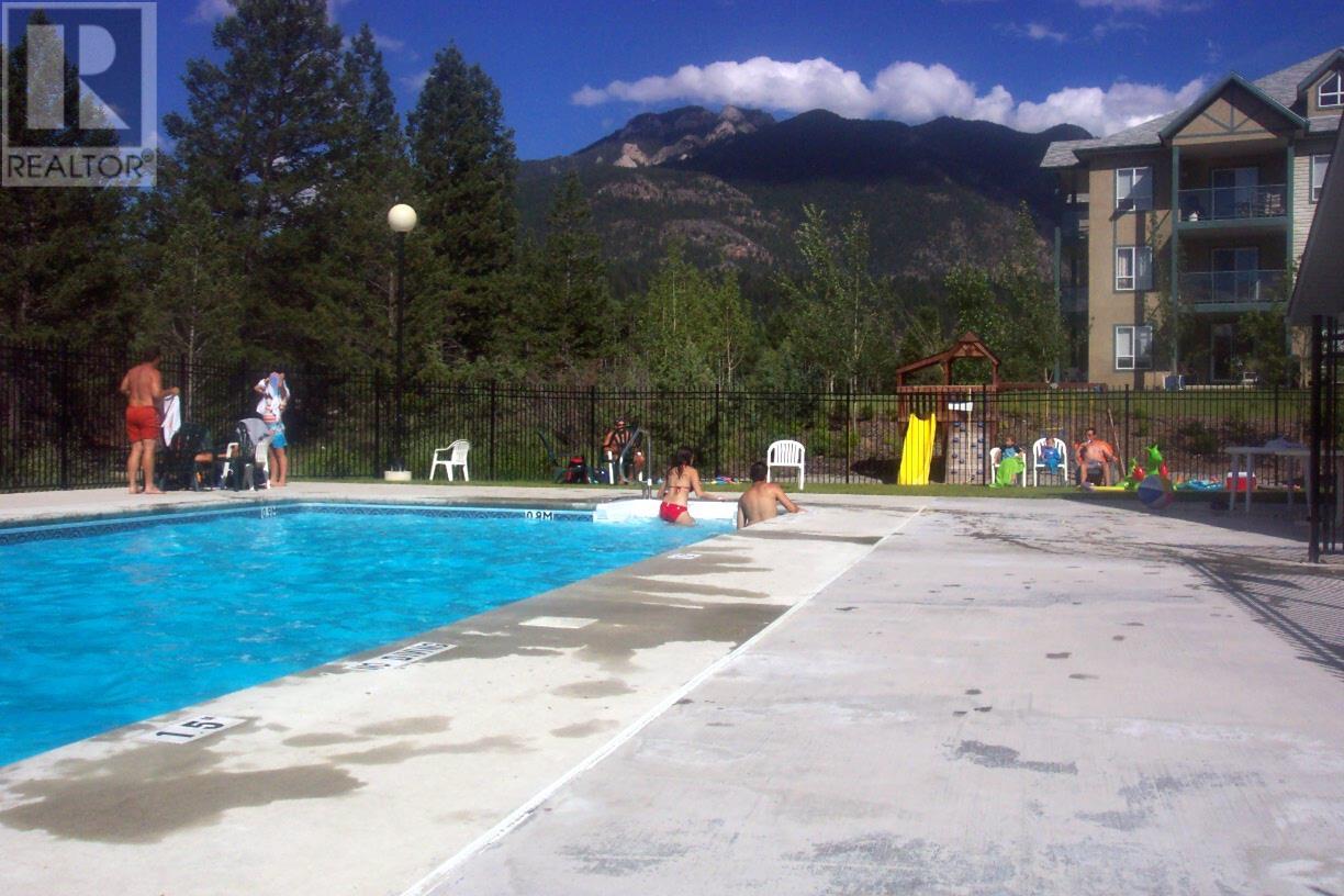 4767 Forsters Landing Unit# 312, Radium Hot Springs, British Columbia  V0A 1M0 - Photo 43 - 10346473
