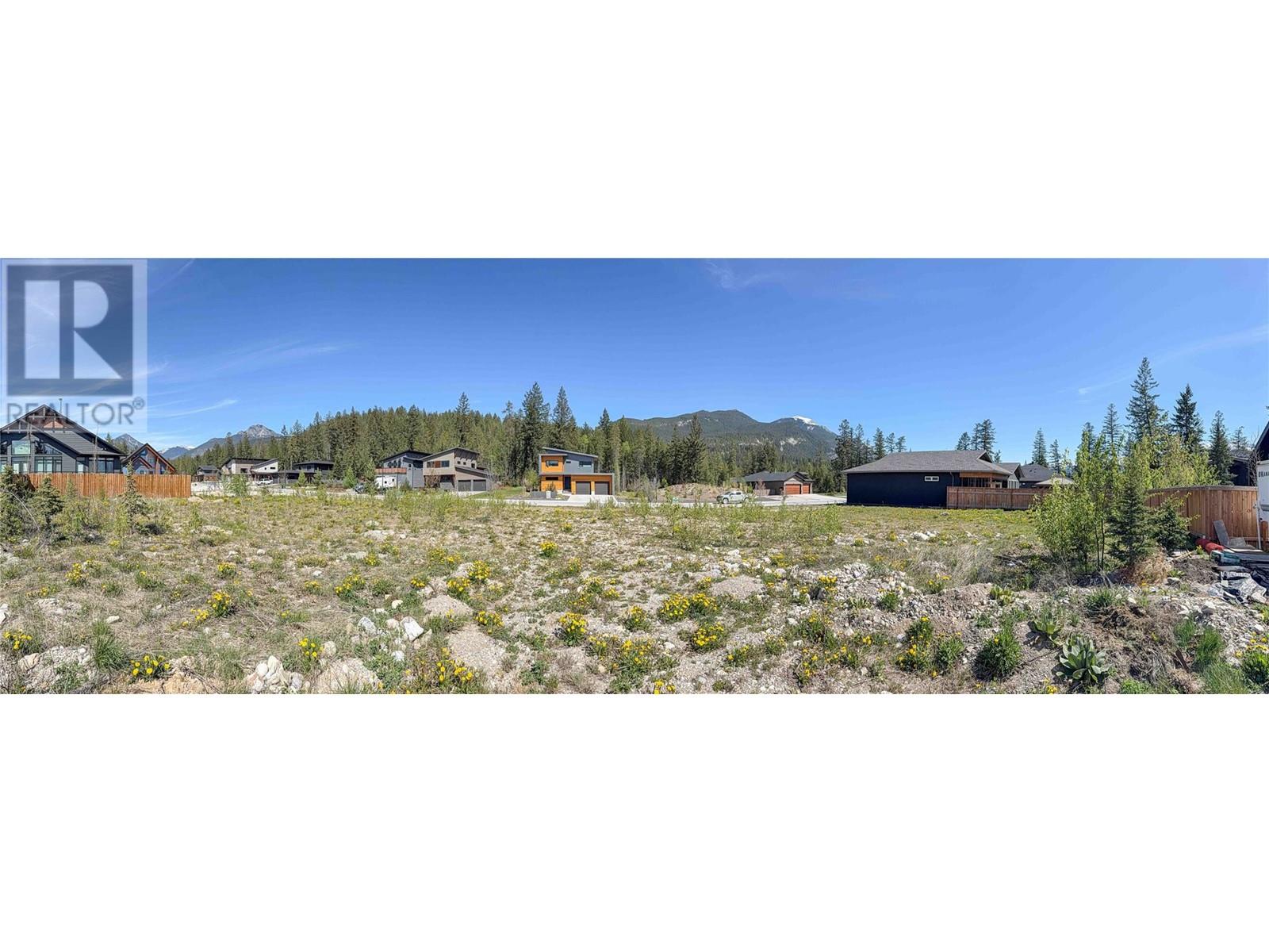 1612 Cedar Street, Golden, British Columbia  V0A 1H6 - Photo 6 - 10346794