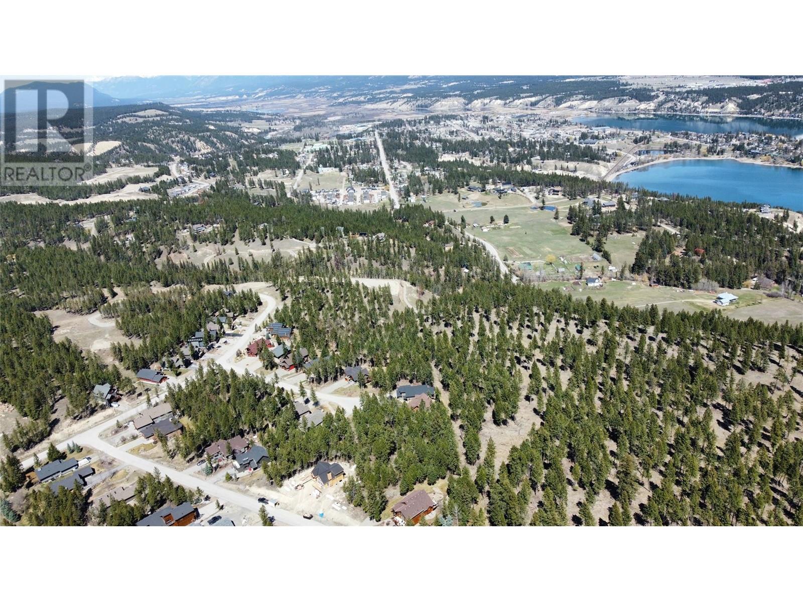 2520 Cobblestone Circle, Invermere, British Columbia  V0A 1K4 - Photo 2 - 10346767
