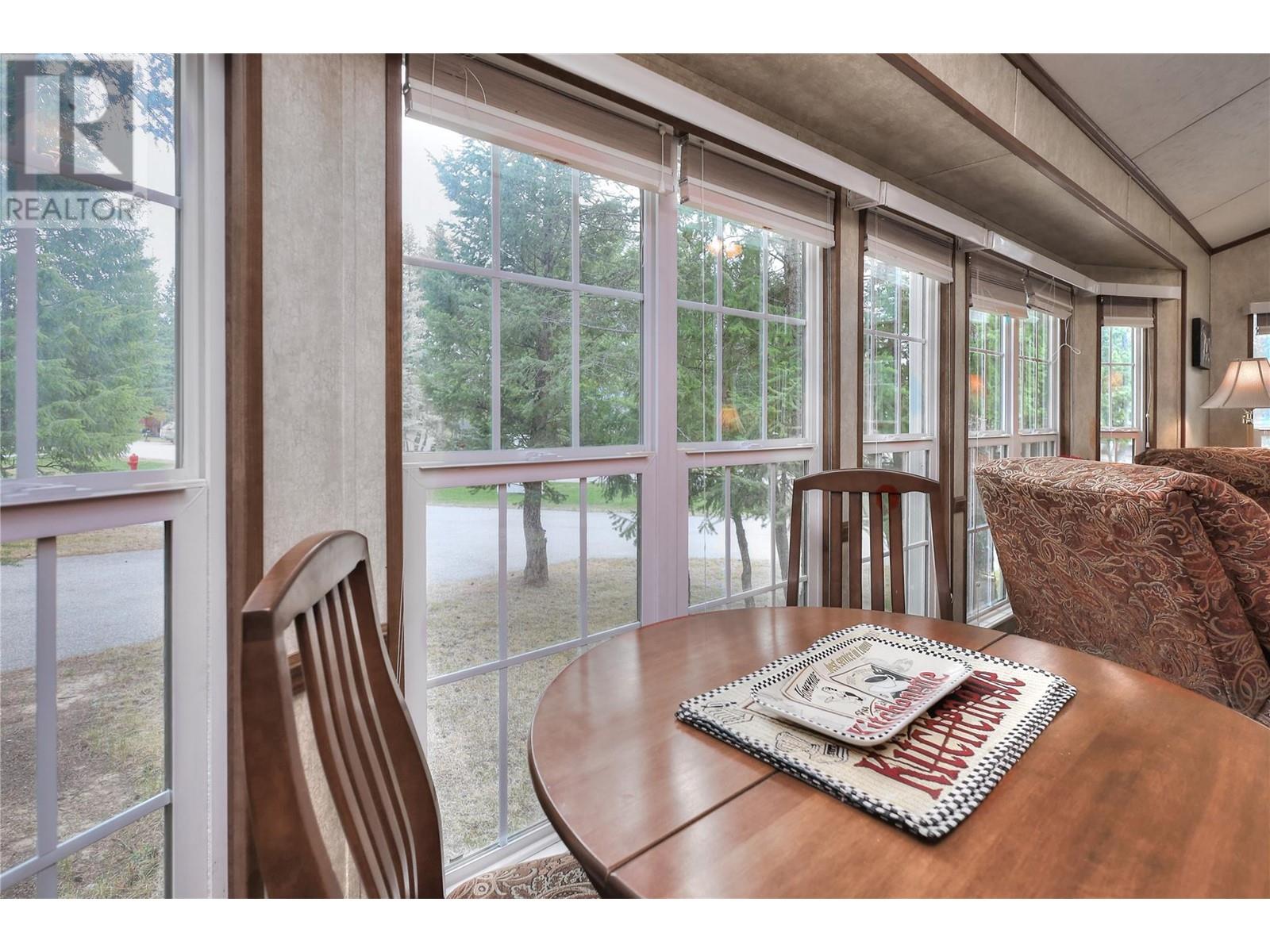 4862 Lynx Drive, Radium Hot Springs, British Columbia  V0A 1M0 - Photo 16 - 10346754