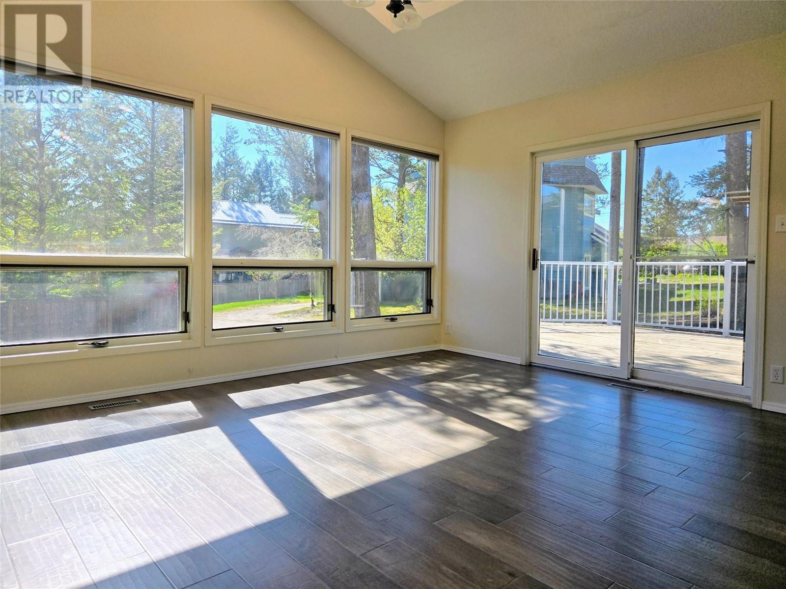 1229 13th Street, Invermere, British Columbia  V0A 1K0 - Photo 9 - 10346823
