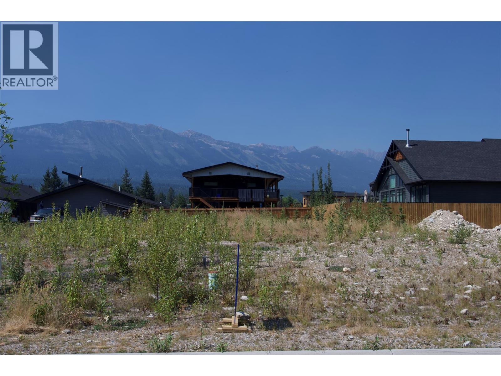 1608 Cedar Street, Golden, British Columbia  V0A 1H0 - Photo 6 - 10346855