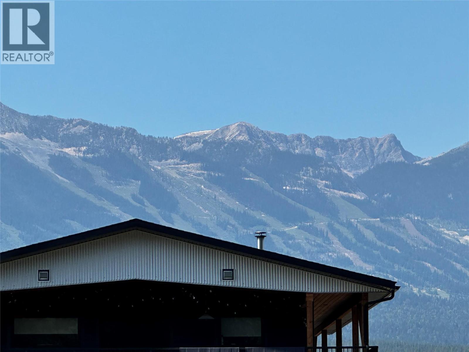 1608 Cedar Street, Golden, British Columbia  V0A 1H0 - Photo 8 - 10346855