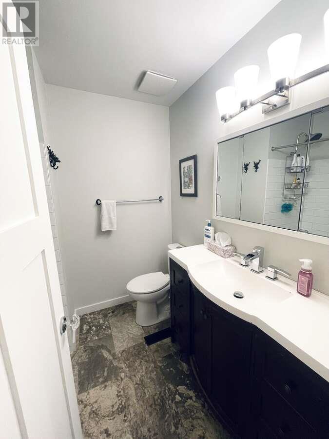967 Jacob Road, Golden, British Columbia  V0A 1H2 - Photo 11 - 10347400