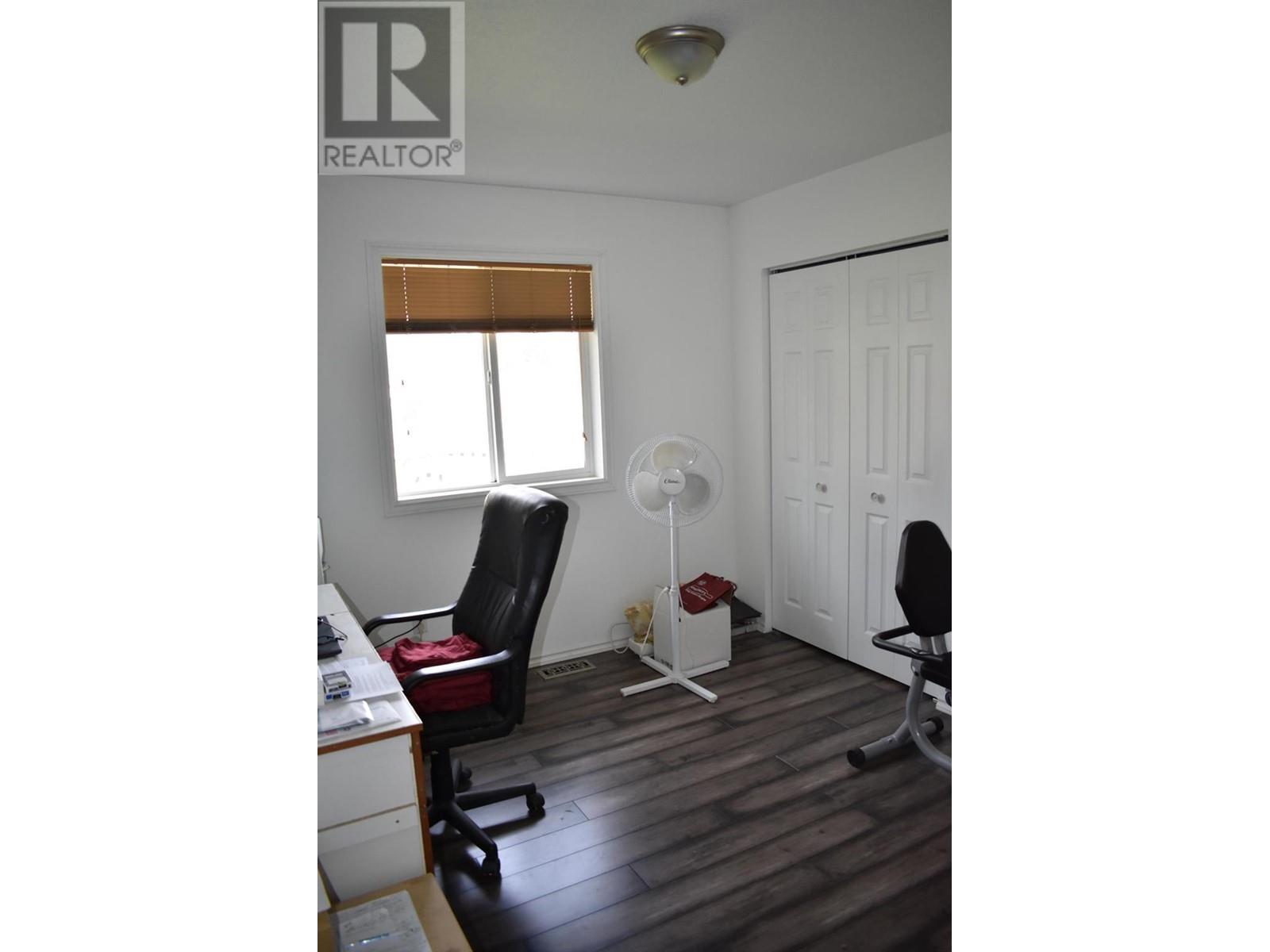 5724 Vermillion Street, Edgewater, British Columbia  V0A 1E0 - Photo 10 - 10347235