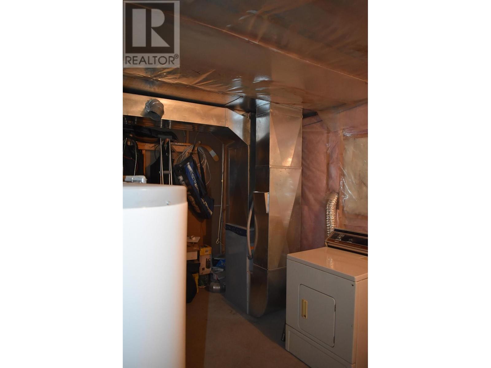 5724 Vermillion Street, Edgewater, British Columbia  V0A 1E0 - Photo 21 - 10347235