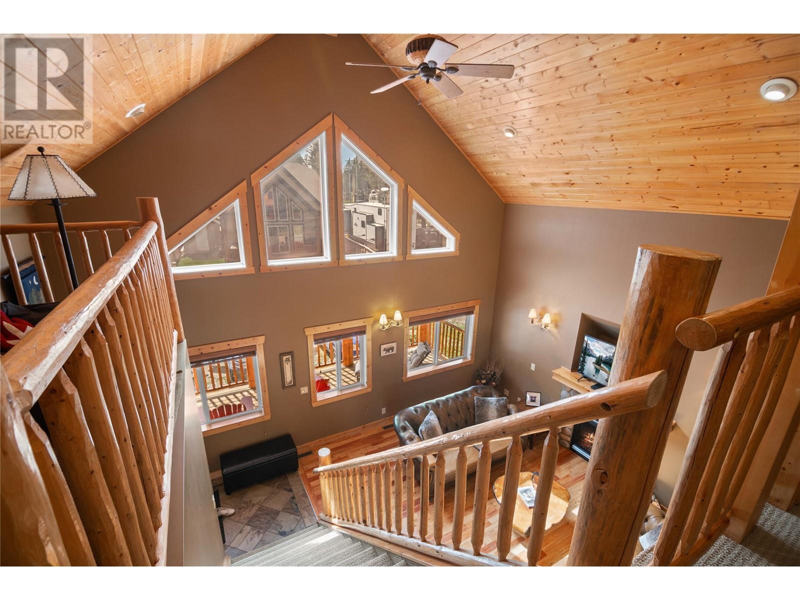 4868 Riverview Drive Unit# 12, Edgewater, British Columbia  V0A 1E0 - Photo 12 - 10347405