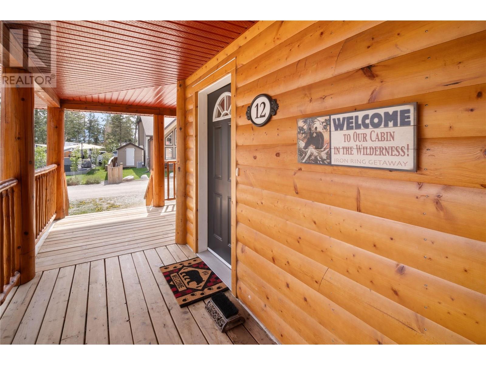 4868 Riverview Drive Unit# 12, Edgewater, British Columbia  V0A 1E0 - Photo 2 - 10347405