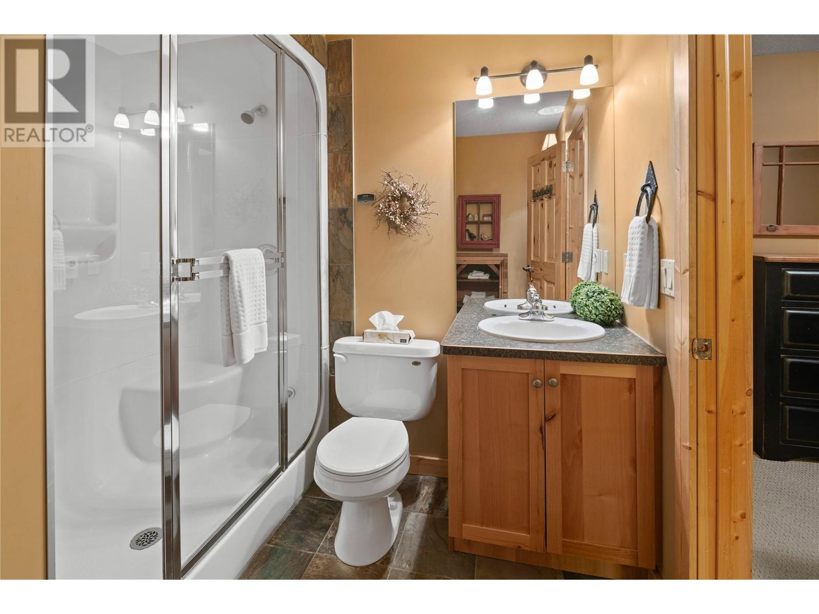4868 Riverview Drive Unit# 12, Edgewater, British Columbia  V0A 1E0 - Photo 25 - 10347405