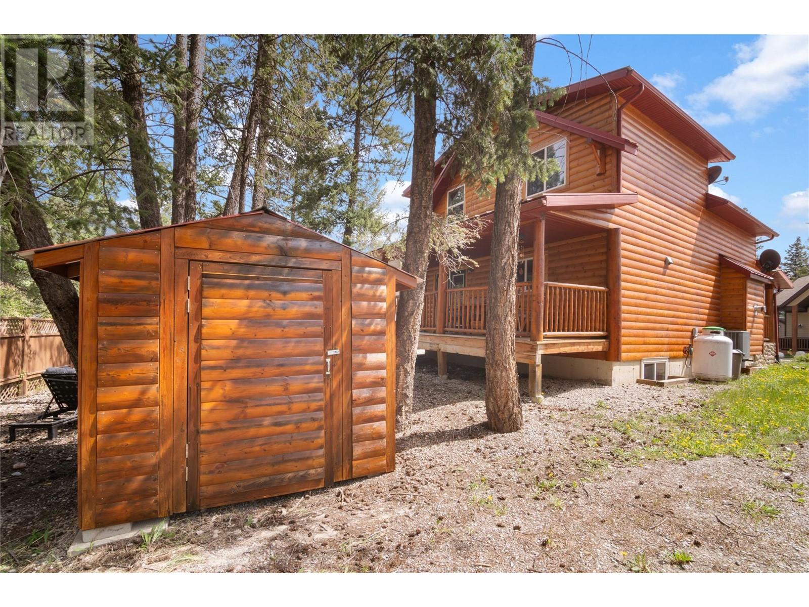 4868 Riverview Drive Unit# 12, Edgewater, British Columbia  V0A 1E0 - Photo 29 - 10347405