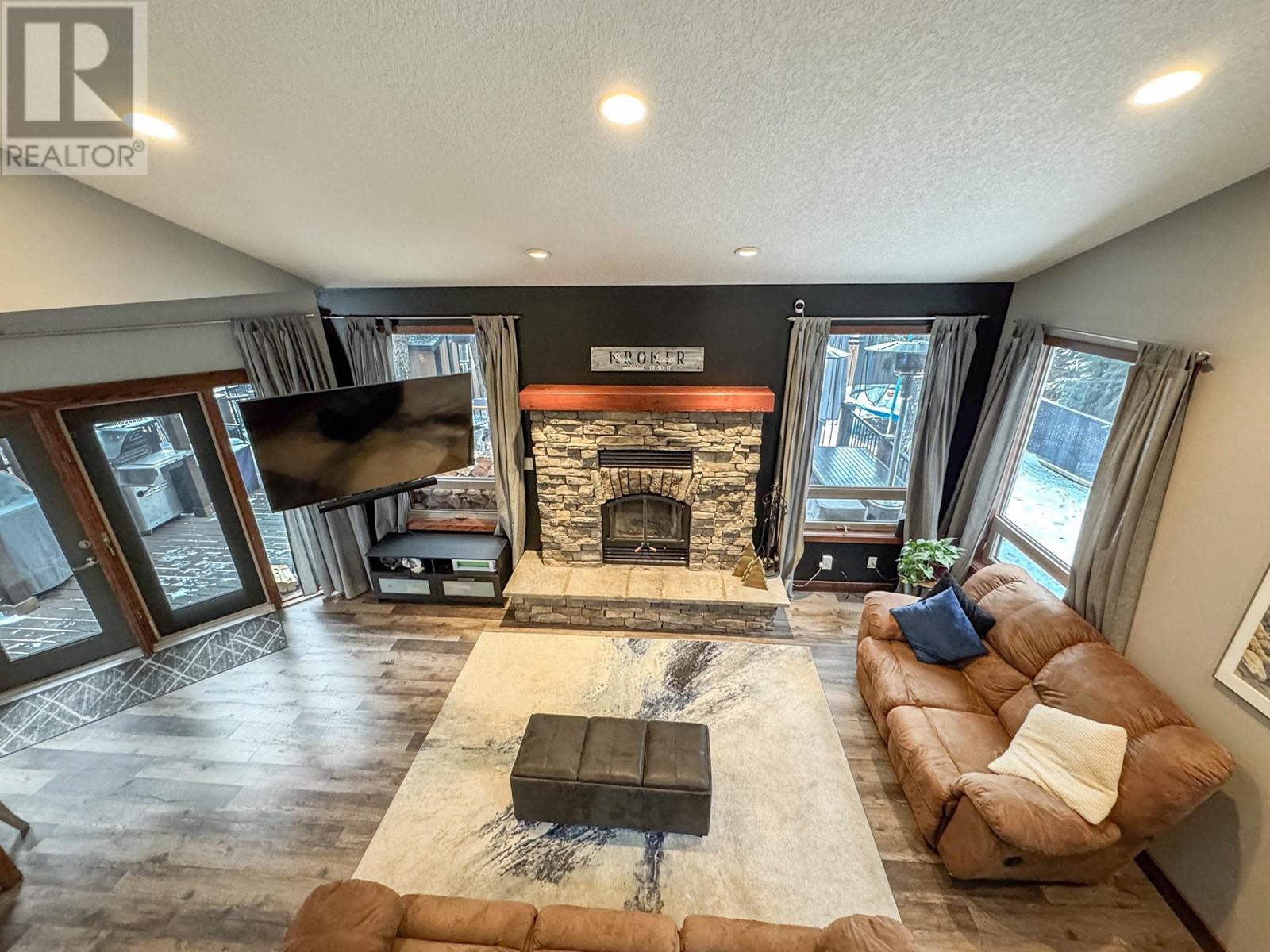 960 Copper Point Way, Invermere, British Columbia  V0A 1K3 - Photo 11 - 10347718