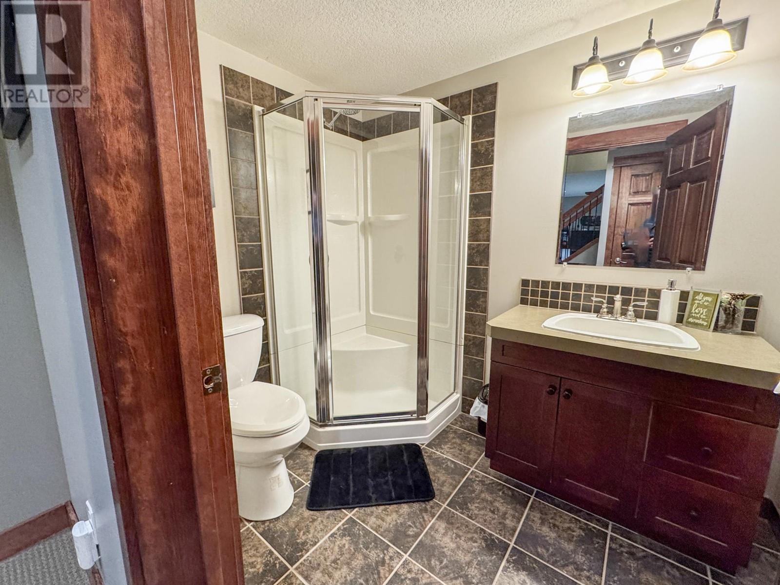 960 Copper Point Way, Invermere, British Columbia  V0A 1K3 - Photo 38 - 10347718