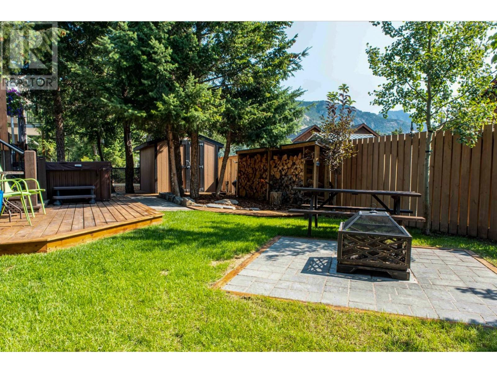 960 Copper Point Way, Invermere, British Columbia  V0A 1K3 - Photo 47 - 10347718