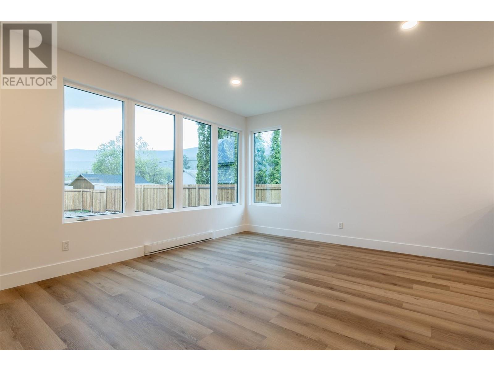 804 9th Street S, Golden, British Columbia  V0A 1H0 - Photo 18 - 10347663