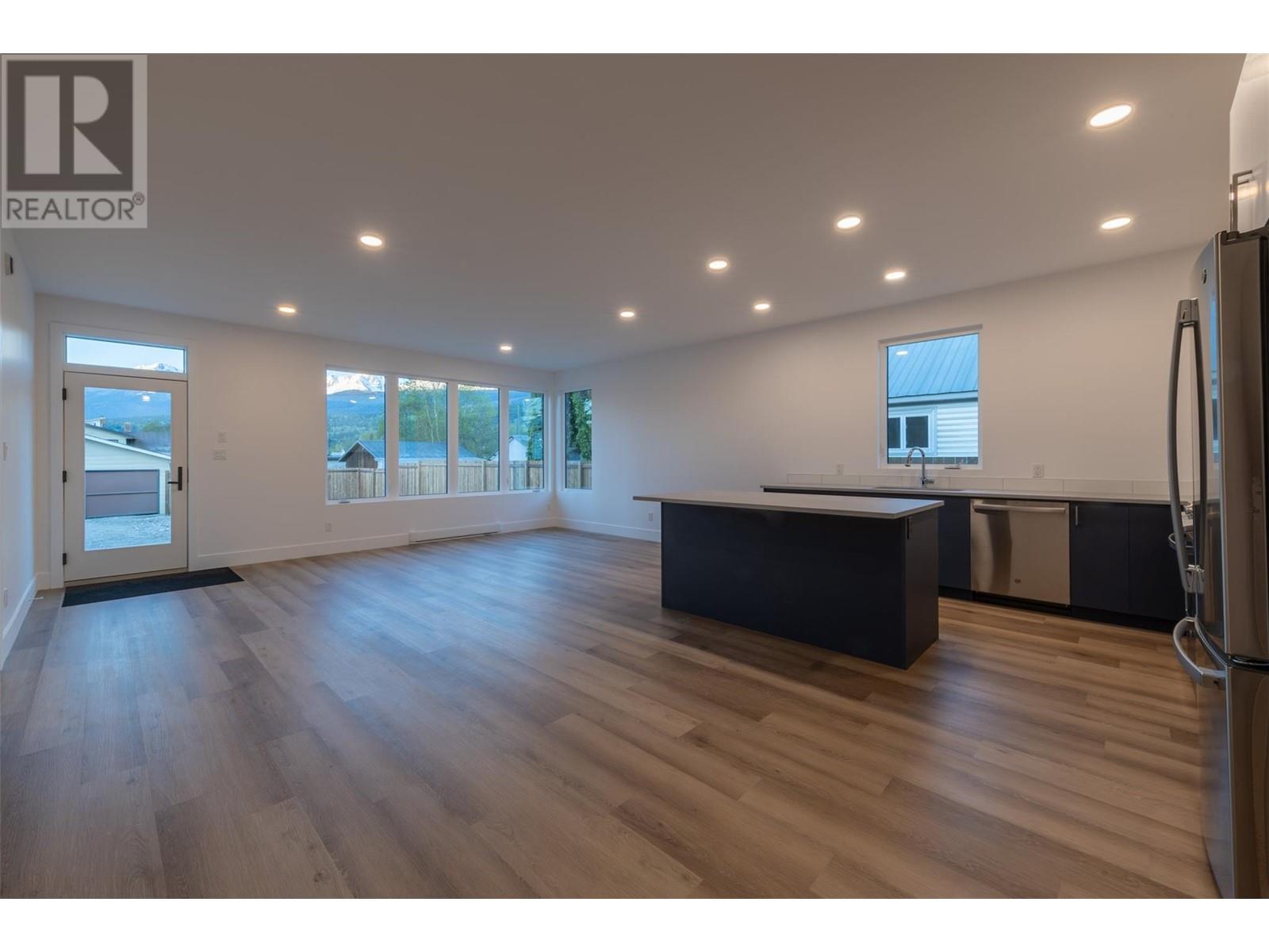 804 9th Street S, Golden, British Columbia  V0A 1H0 - Photo 19 - 10347663
