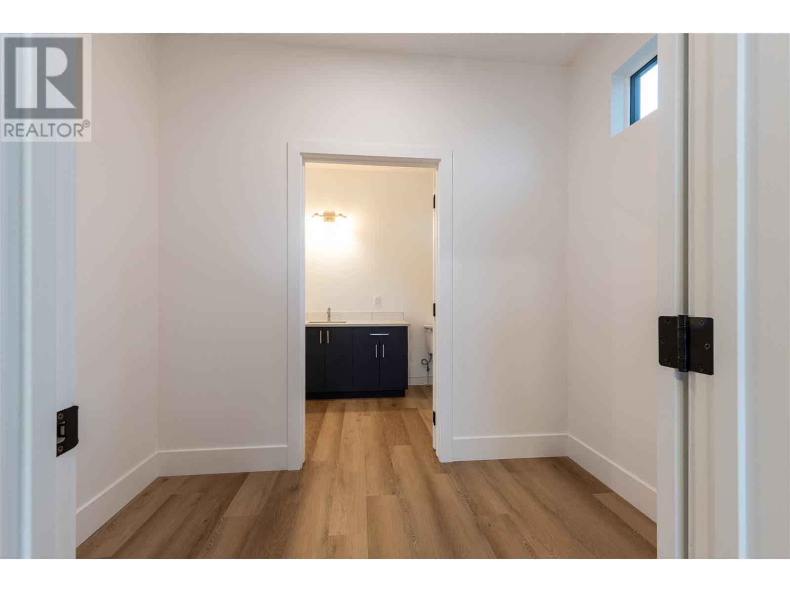 804 9th Street S, Golden, British Columbia  V0A 1H0 - Photo 25 - 10347663