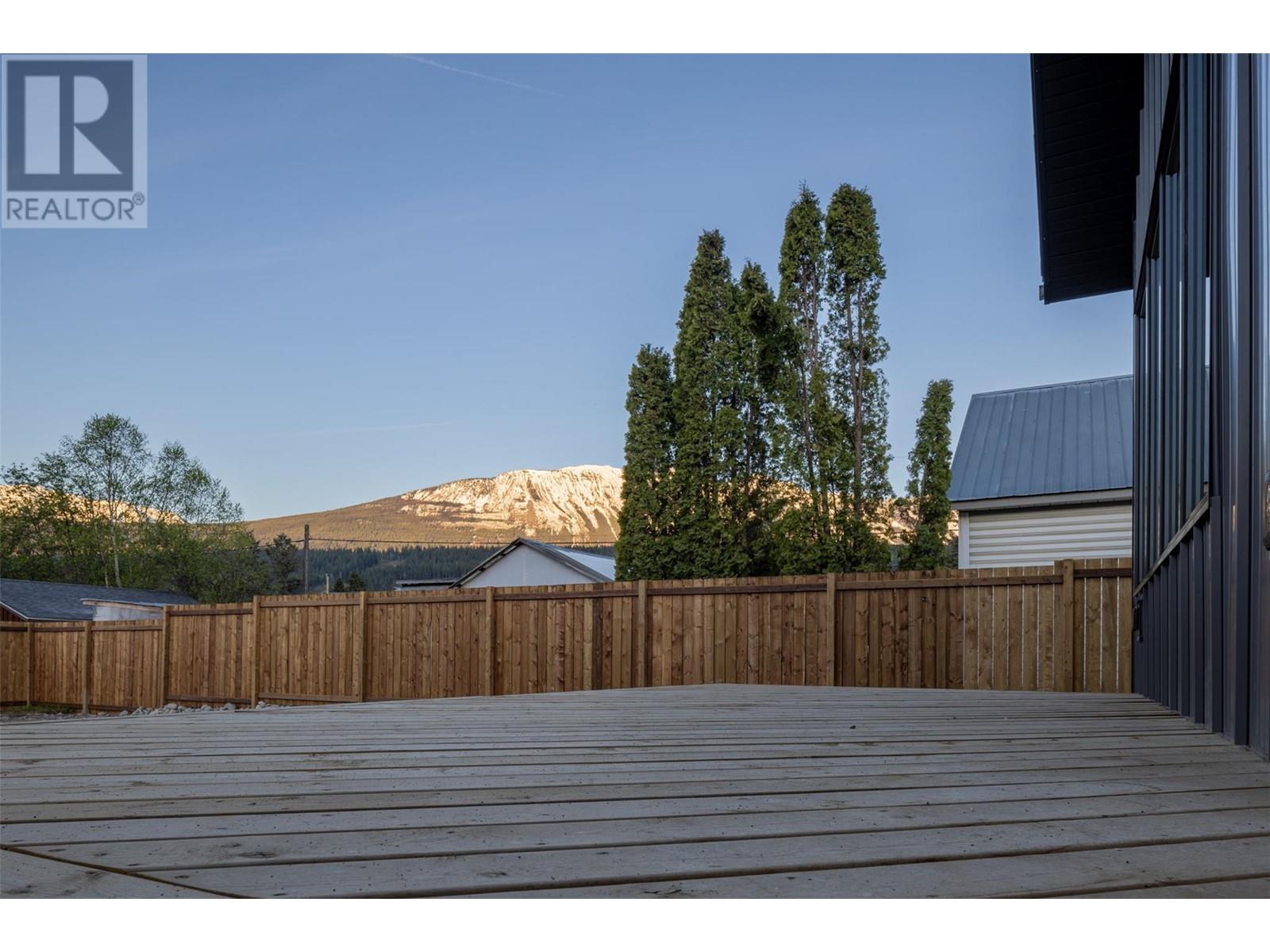 804 9th Street S, Golden, British Columbia  V0A 1H0 - Photo 38 - 10347663