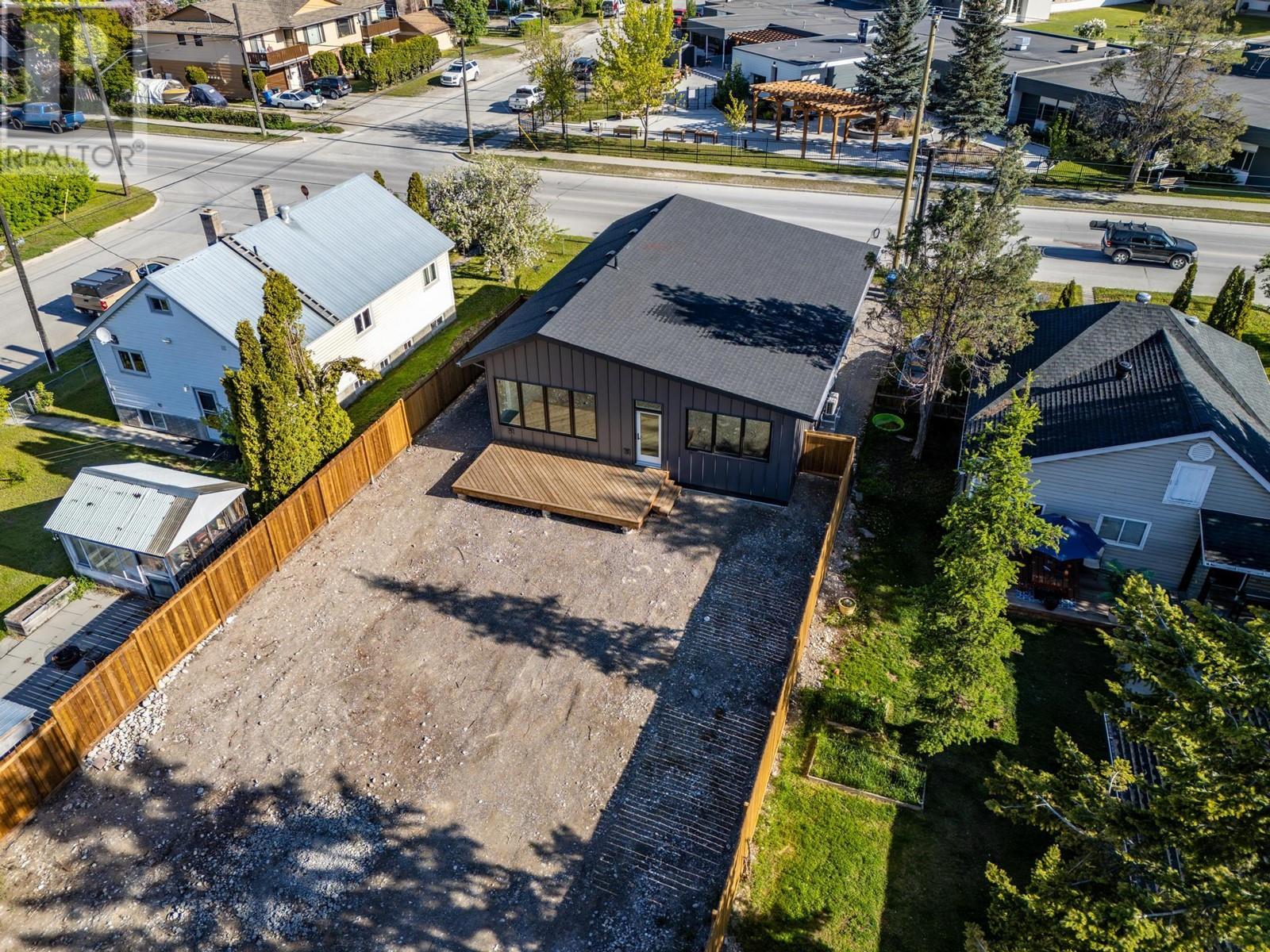 804 9th Street S, Golden, British Columbia  V0A 1H0 - Photo 51 - 10347663