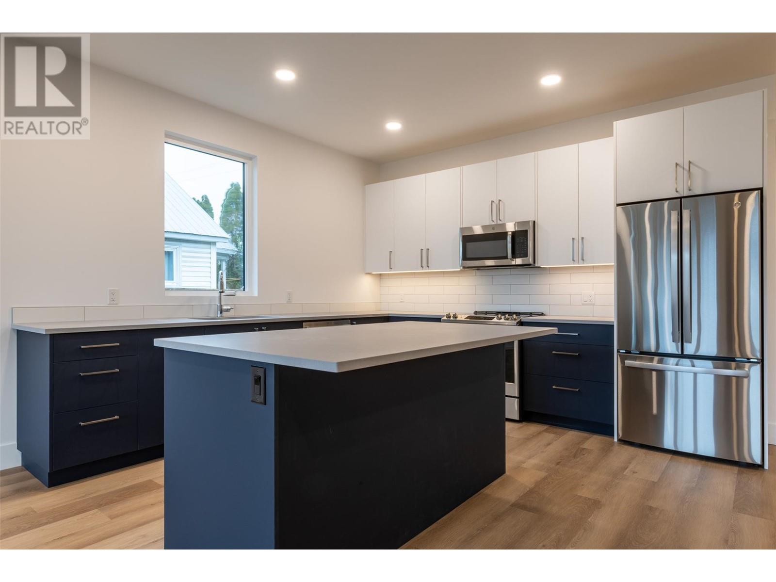 804 9th Street S, Golden, British Columbia  V0A 1H0 - Photo 6 - 10347663