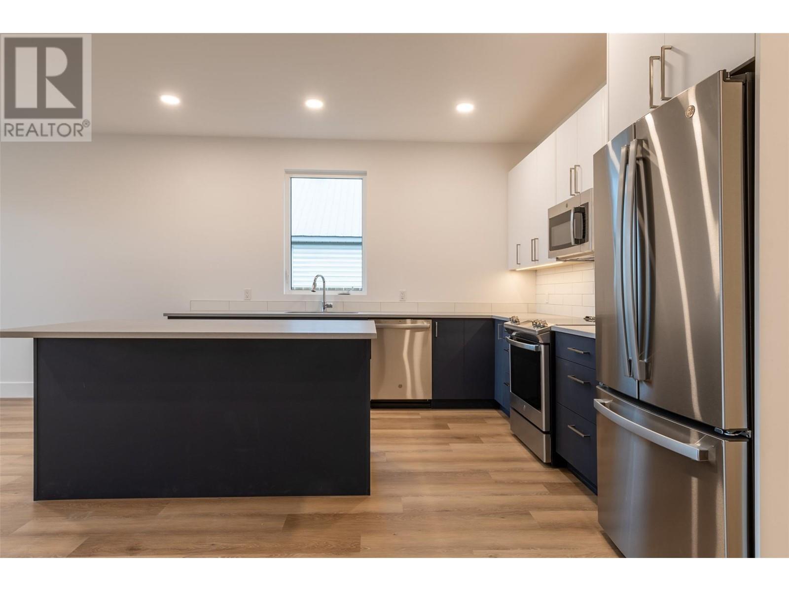 804 9th Street S, Golden, British Columbia  V0A 1H0 - Photo 8 - 10347663
