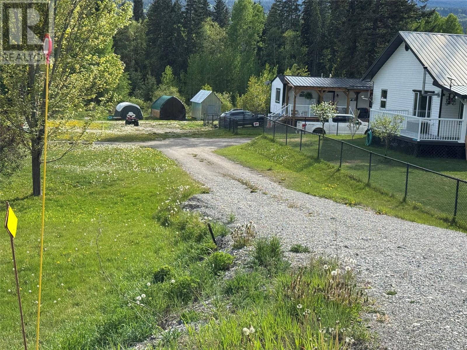 3402 Highway 95 Highway, Parson, British Columbia  V0A 1L0 - Photo 3 - 10347849