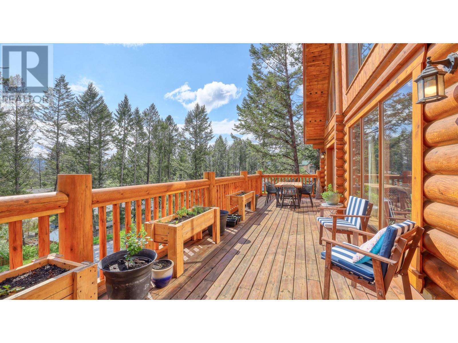 1602 11th Avenue, Invermere, British Columbia  V0A 1K4 - Photo 12 - 10347577