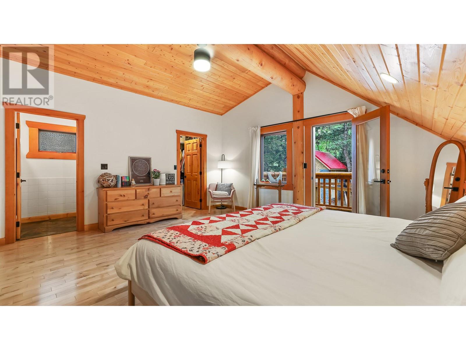 1602 11th Avenue, Invermere, British Columbia  V0A 1K4 - Photo 23 - 10347577