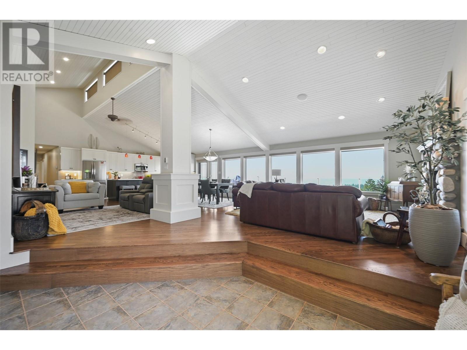 9520 Juniper Heights Road, Invermere, British Columbia  V0A 1K2 - Photo 5 - 10347863