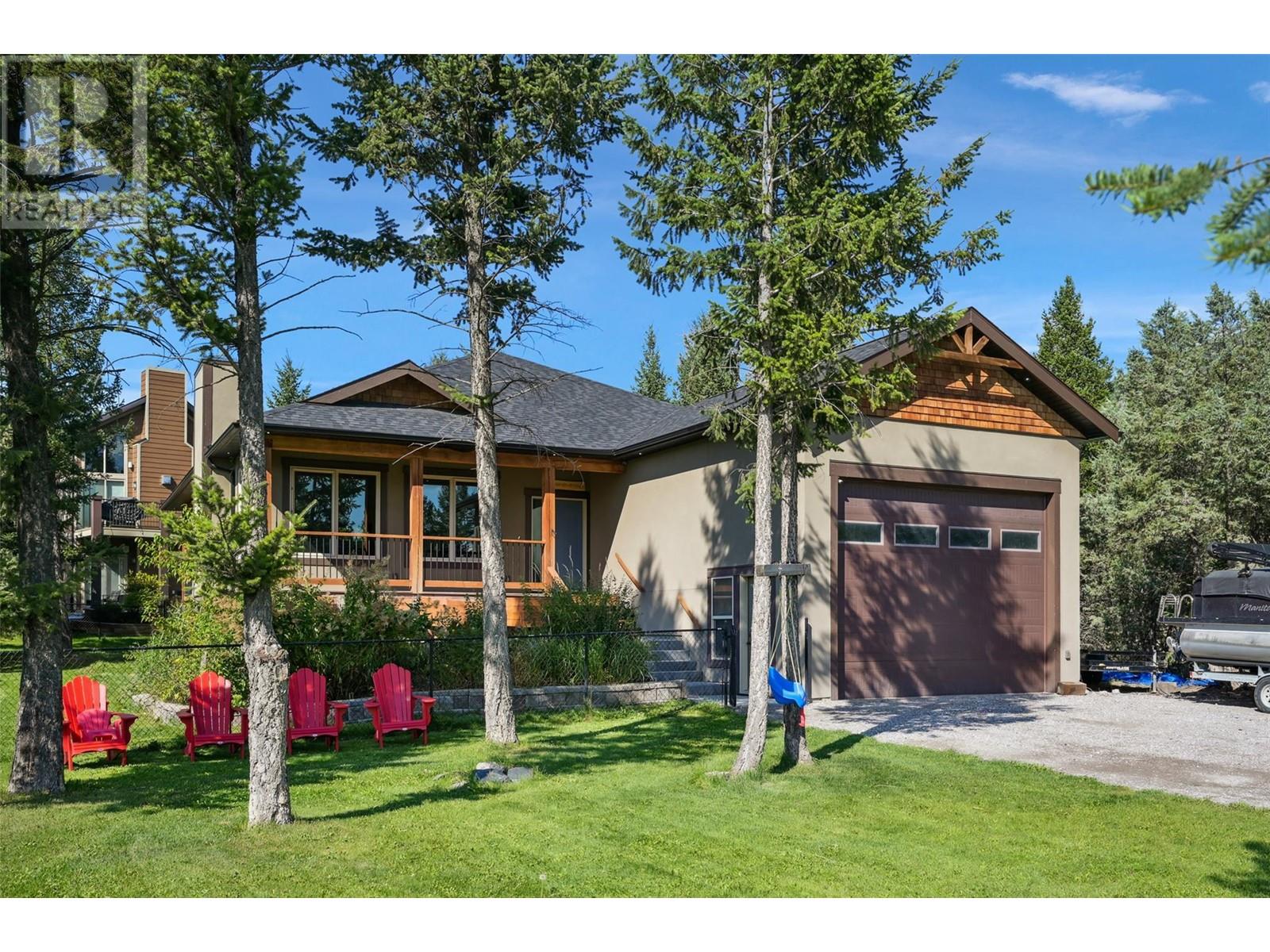 979 Copper Point Way, Invermere, British Columbia