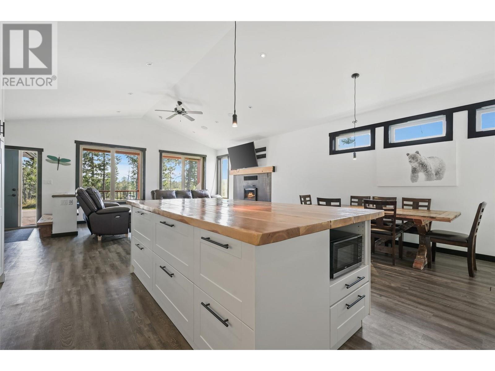 979 Copper Point Way, Invermere, British Columbia  V0A 1K3 - Photo 11 - 10347860