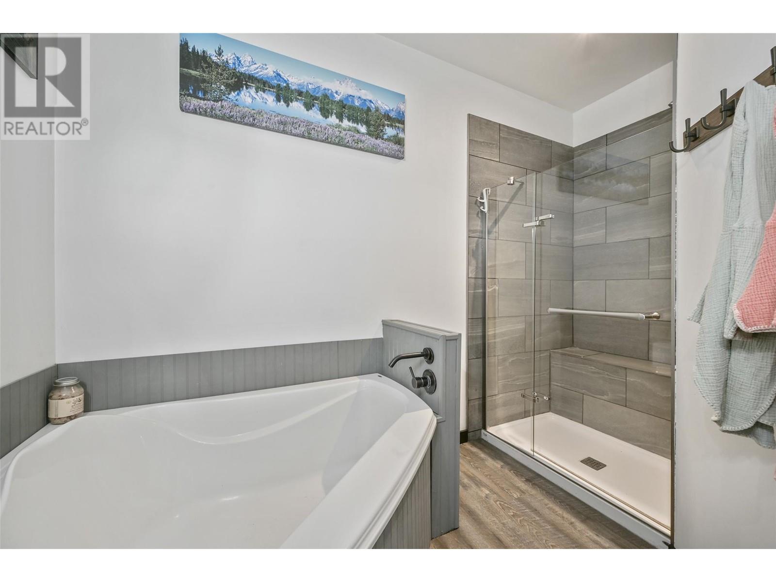 979 Copper Point Way, Invermere, British Columbia  V0A 1K3 - Photo 17 - 10347860