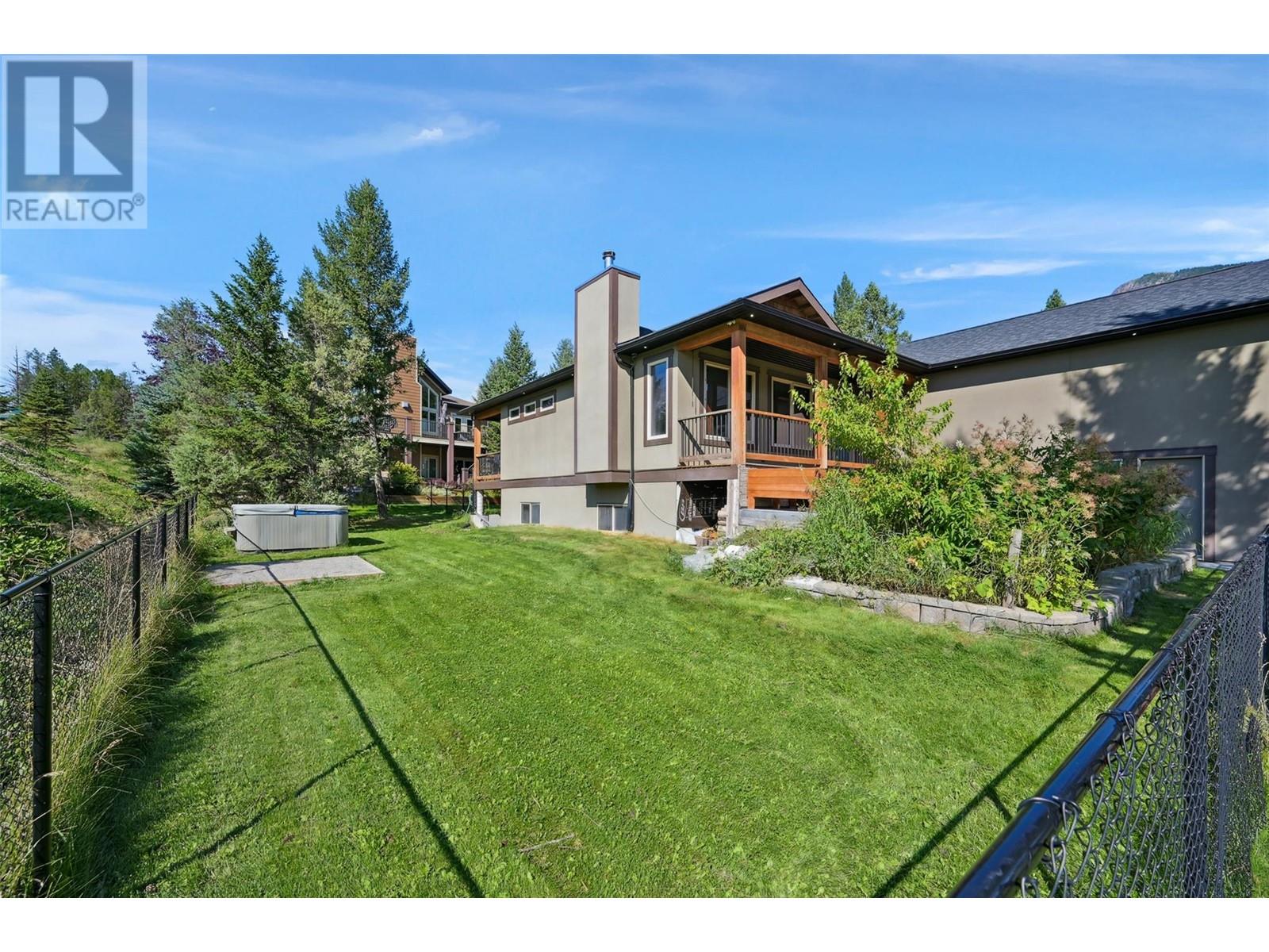 979 Copper Point Way, Invermere, British Columbia  V0A 1K3 - Photo 32 - 10347860