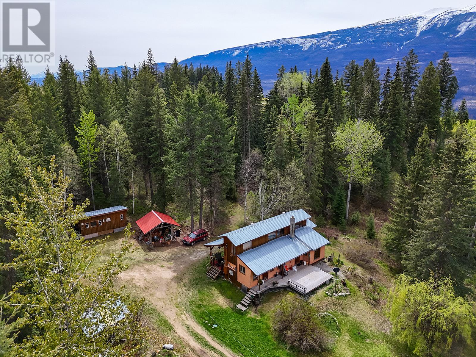 2322 Campbell Road Unit# 1, 2 & 3, Golden, British Columbia  V0A 1H7 - Photo 3 - 10348162